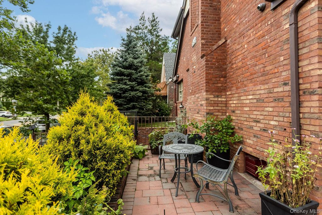 85-27 Bell Boulevard, Hollis Hills, NY 11427 — photo 3