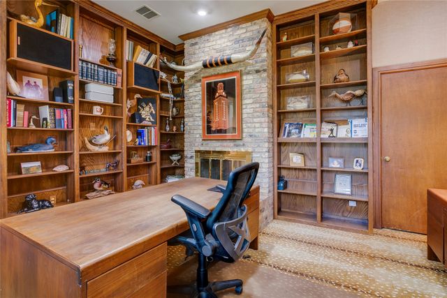 6620 Clubhouse Circle, Dallas, TX 75240