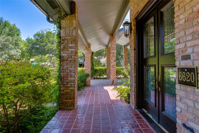 6620 Clubhouse Circle, Dallas, TX 75240