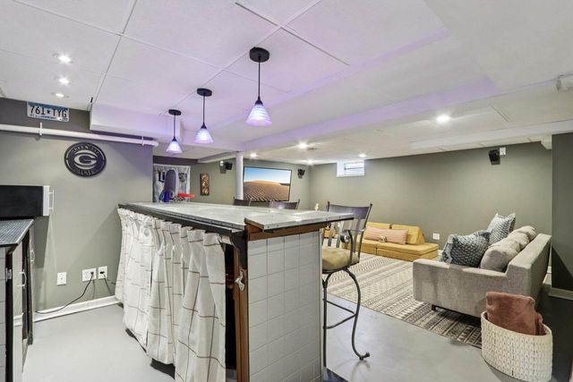 3042 N 88th STREET, Milwaukee, WI 53222