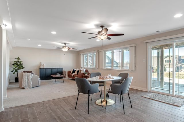 612 Village Point, Chesterton, IN 46304