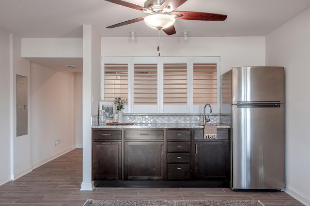 612 Village Point, Chesterton, IN 46304