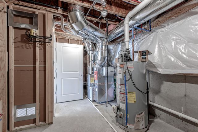 612 Village Point, Chesterton, IN 46304