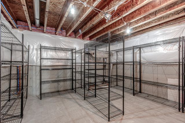 612 Village Point, Chesterton, IN 46304