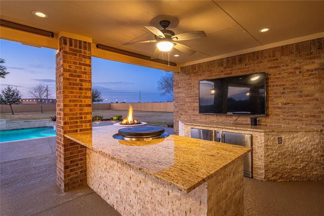 3855 Summer Manor Drive, League City, TX 77573