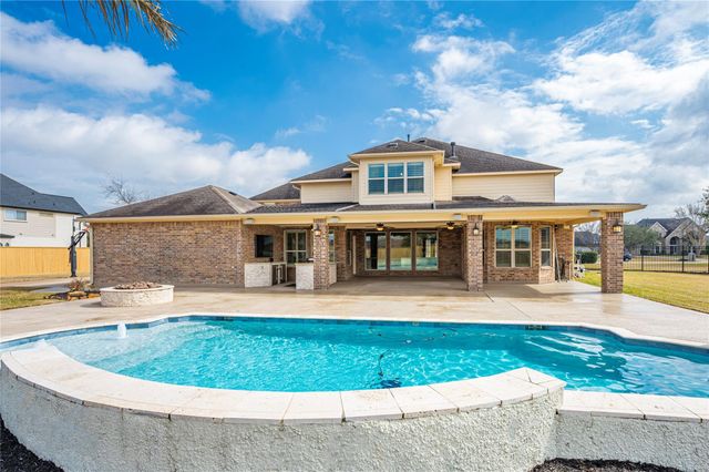 3855 Summer Manor Drive, League City, TX 77573