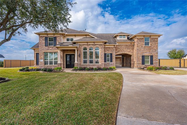 3855 Summer Manor Drive, League City, TX 77573
