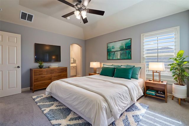 3855 Summer Manor Drive, League City, TX 77573