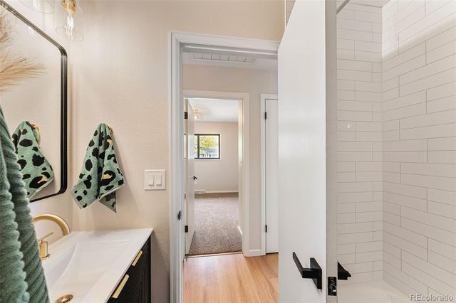 8995 E Cornell Avenue, Denver, CO 80231
