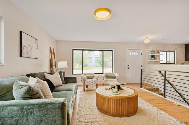 8995 E Cornell Avenue, Denver, CO 80231