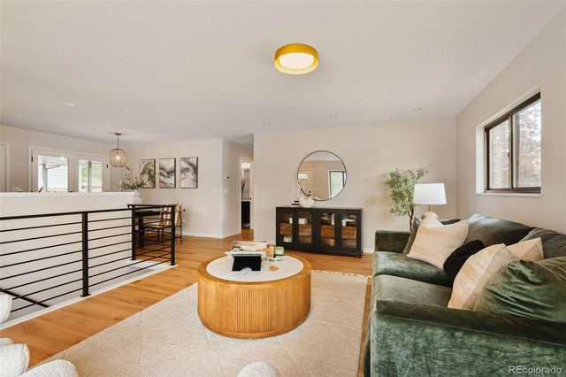 8995 E Cornell Avenue, Denver, CO 80231
