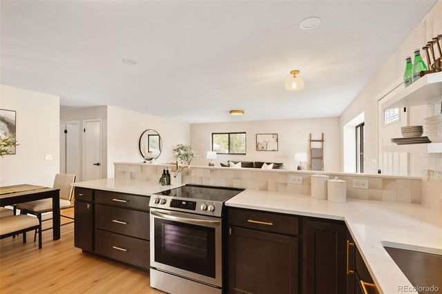 8995 E Cornell Avenue, Denver, CO 80231