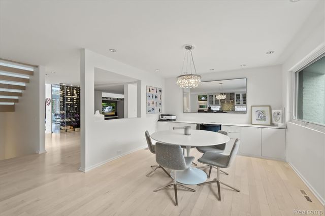 660 Dewey Street, Birmingham, MI 48009