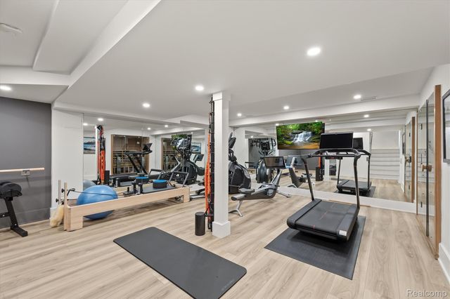 660 Dewey Street, Birmingham, MI 48009