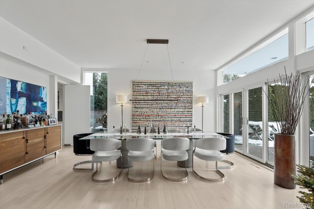 660 Dewey Street, Birmingham, MI 48009