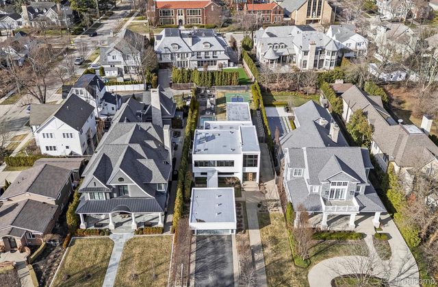 660 Dewey Street, Birmingham, MI 48009