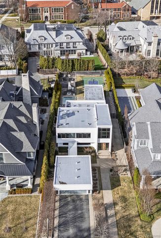 660 Dewey Street, Birmingham, MI 48009