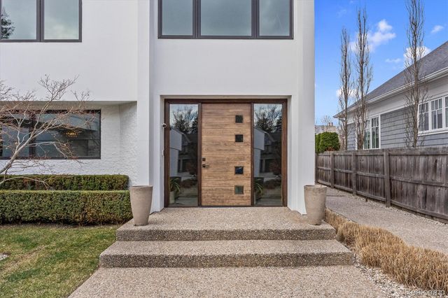 660 Dewey Street, Birmingham, MI 48009