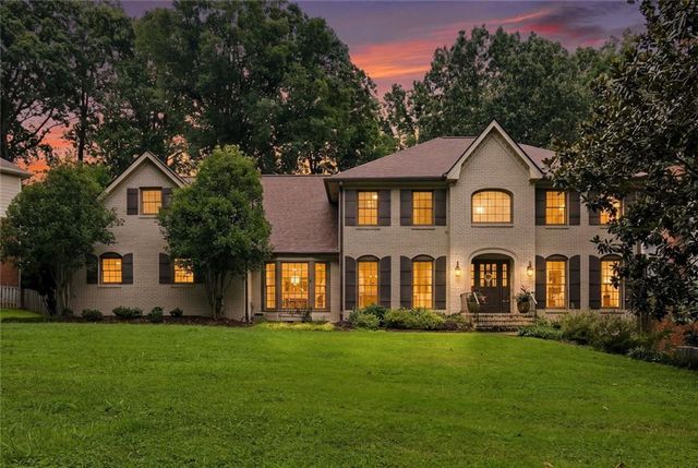 4964 Buckline Crossing, Dunwoody, GA 30338