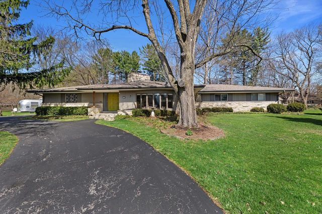 9432 Garden COURT, Hales Corners, WI 53130