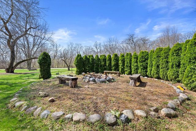 9432 Garden COURT, Hales Corners, WI 53130