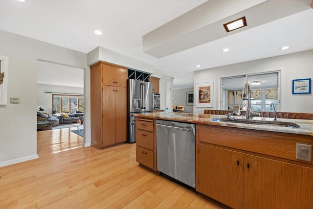 9432 Garden COURT, Hales Corners, WI 53130