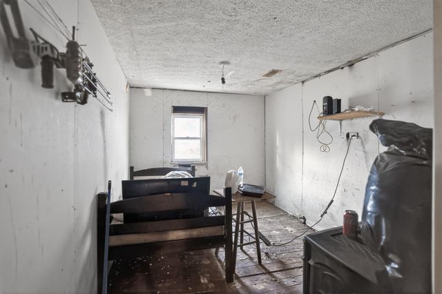 2715 S KY-39, Crab Orchard, KY 40419