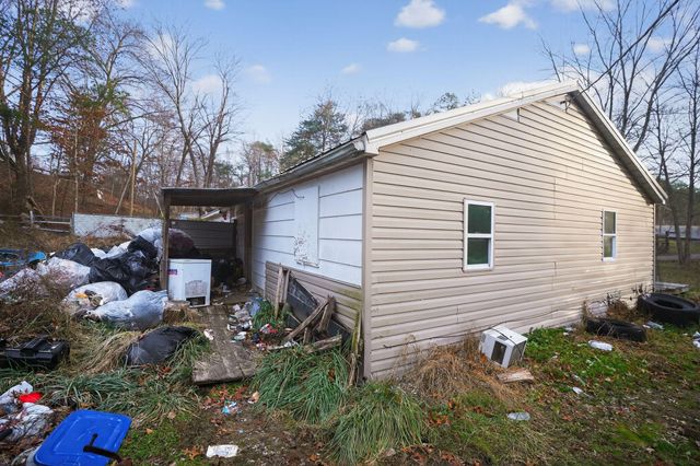 2715 S KY-39, Crab Orchard, KY 40419