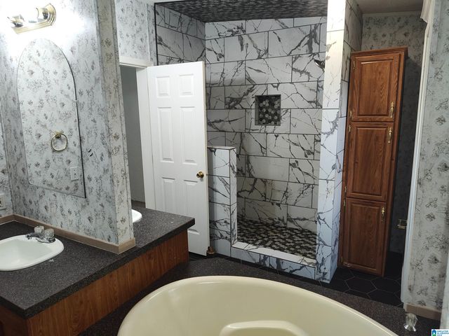 4417 OLD FAYETTEVILLE ROAD, Sylacauga, AL 35151