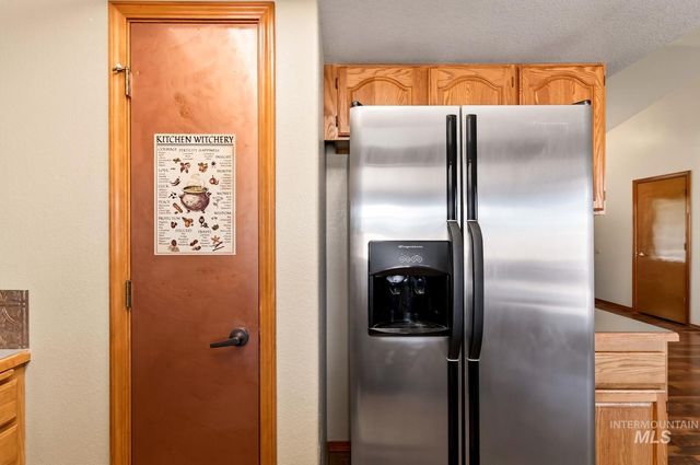 11854 W Silver City Ct, Boise, ID 83713