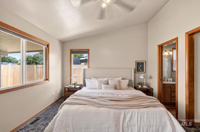 11854 W Silver City Ct, Boise, ID 83713