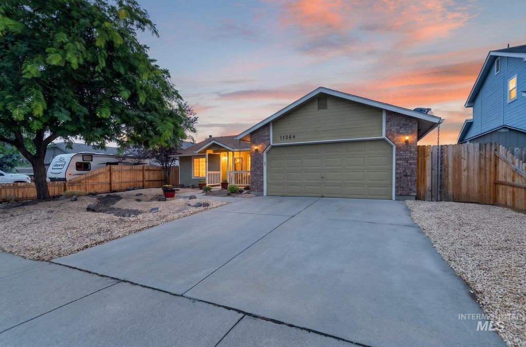 11854 W Silver City Ct, Boise, ID 83713 photo 2
