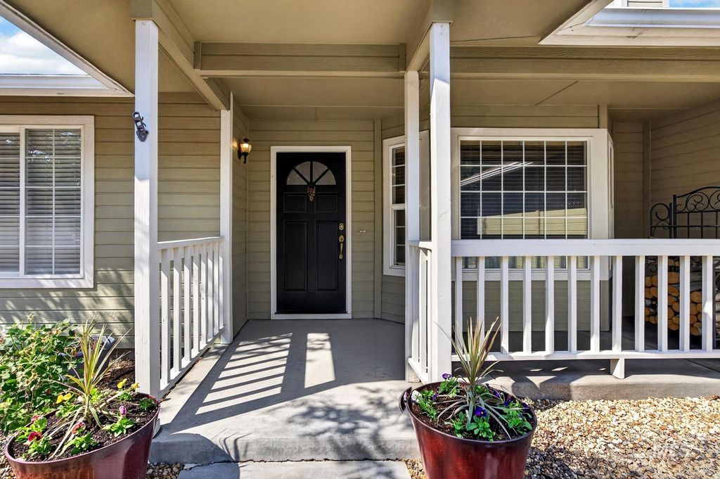 11854 W Silver City Ct, Boise, ID 83713 photo 3