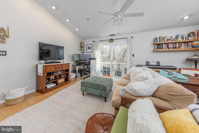 96 CRESTMONT DR, Mantua, NJ 08051