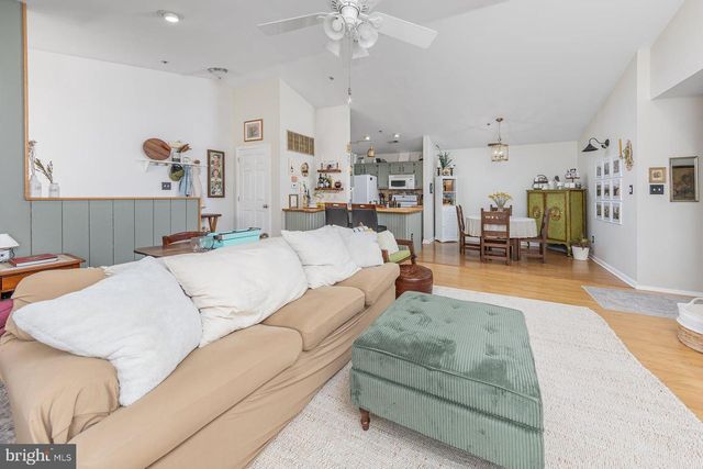 96 CRESTMONT DR, Mantua, NJ 08051