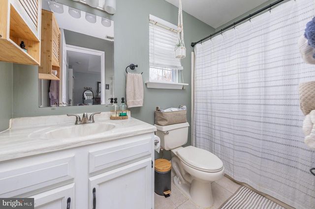 96 CRESTMONT DR, Mantua, NJ 08051