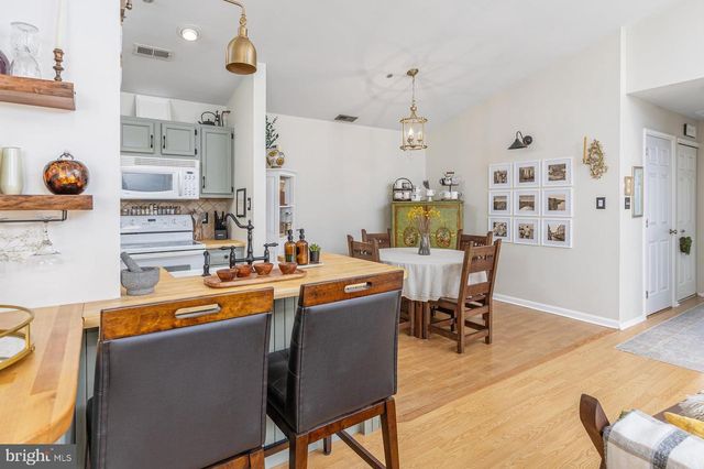 96 CRESTMONT DR, Mantua, NJ 08051