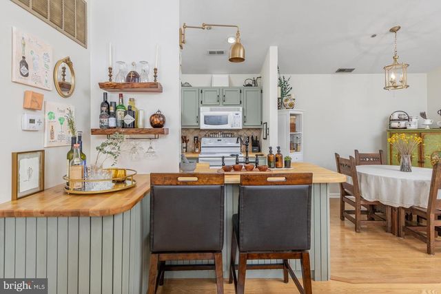 96 CRESTMONT DR, Mantua, NJ 08051