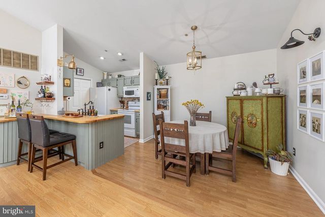 96 CRESTMONT DR, Mantua, NJ 08051