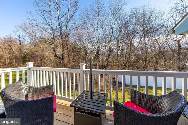 96 CRESTMONT DR, Mantua, NJ 08051