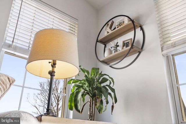 1 GLENEAGLES RD, Royersford, PA 19468