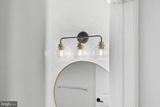 1 GLENEAGLES RD, Royersford, PA 19468