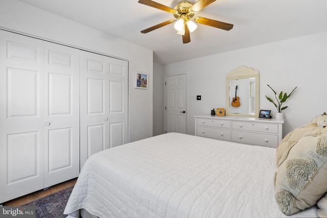 1 GLENEAGLES RD, Royersford, PA 19468