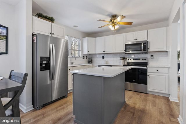 1 GLENEAGLES RD, Royersford, PA 19468