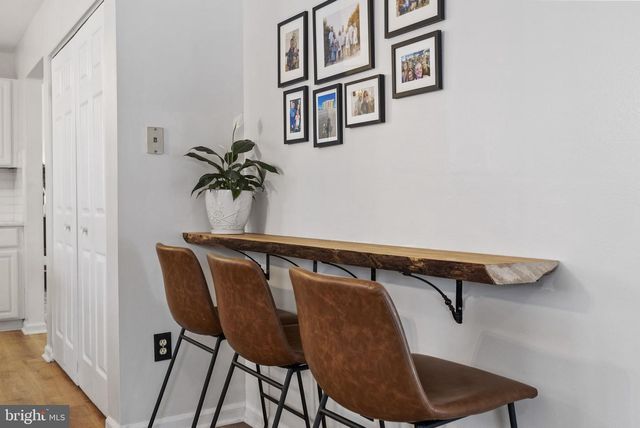 1 GLENEAGLES RD, Royersford, PA 19468