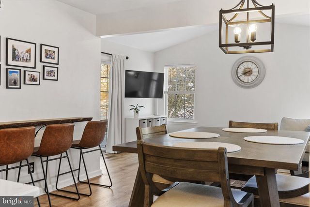 1 GLENEAGLES RD, Royersford, PA 19468