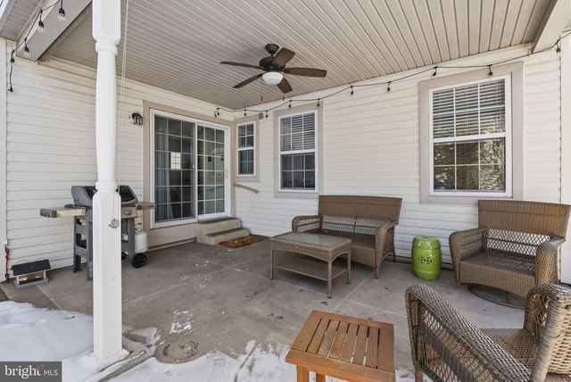 1 GLENEAGLES RD, Royersford, PA 19468