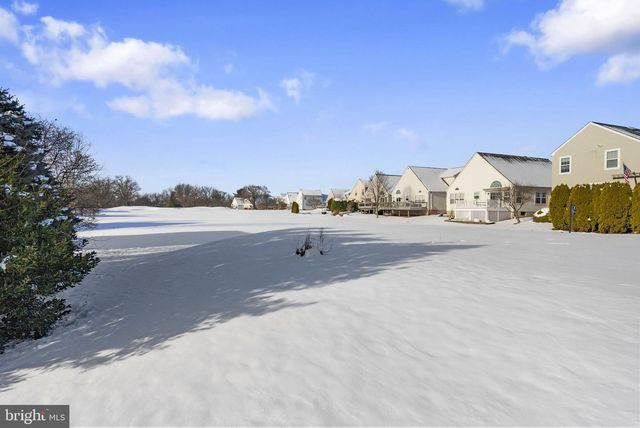 1 GLENEAGLES RD, Royersford, PA 19468