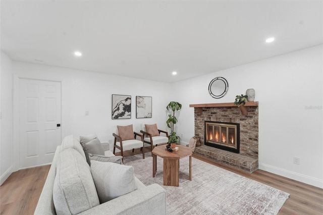1507 YVONNE, Apopka, FL 32712