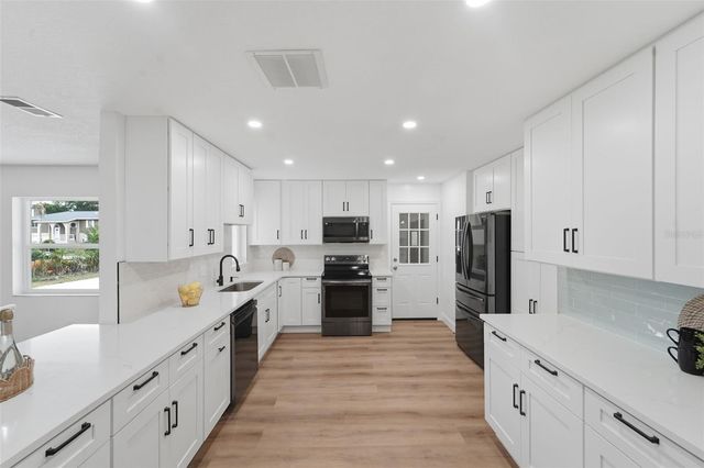 1507 YVONNE, Apopka, FL 32712